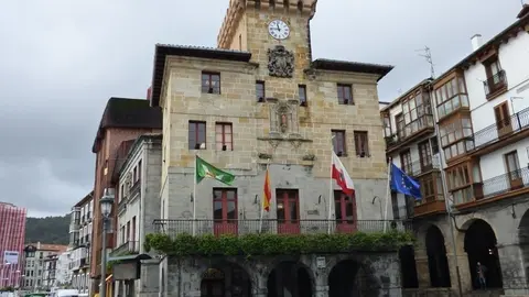 Fachada del Ayuntamiento de Castro Urdiales