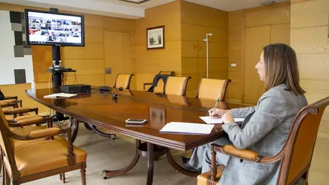 Reuni&oacute;n consejera de Econom&iacute;a, MAr&iacute;a S&aacute;nchez, y ministra de Hacienda