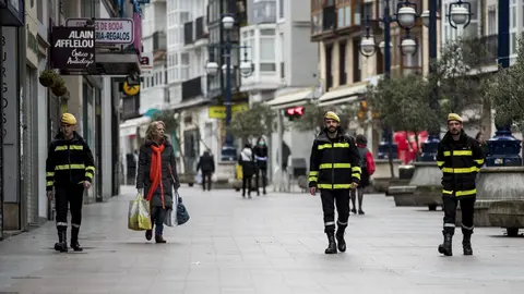 DAVID S. BUSTAMANTE 17/03/2020 SANTANDER/ CANTABRIA La Unidad Militar de Emergencias UME realiza apoyo de seguridad en Santander tras decretarse el Estado de Alerta en Espa&ntilde;a por el Coronavirus COVID-19 
