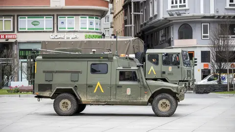 DAVID S. BUSTAMANTE 17/03/2020 SANTANDER/ CANTABRIA La Unidad Militar de Emergencias UME realiza apoyo de seguridad en Santander tras decretarse el Estado de Alerta en Espa&ntilde;a por el Coronavirus COVID-19 