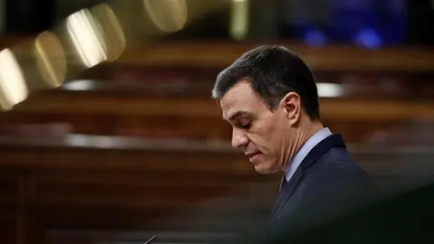 El presidente del Gobierno, Pedro S&aacute;nchez, durante su comparecencia este mi&eacute;rcoles en el Congreso de los Diputados para explicar la declaraci&oacute;n del estado de alarma y las medidas para paliar las consecuencias de la pandemia provocada por el coronavirus, e