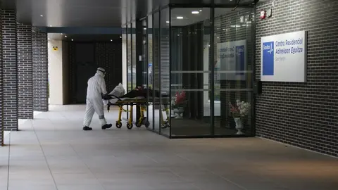 Residencia de mayores Sanitas San Mart&iacute;n en Vitoria donde han fallecido 8 personas por coronavirus