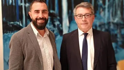 Los concejales de Cs en Bezana, Nacho Hernando (izda) y Enrique Gordaliza (derecha)