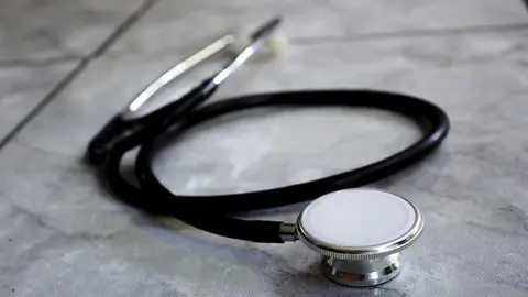 como-utilizar-el-estetoscopio
