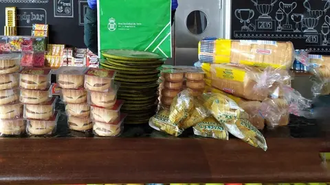 Alimentos donados por la Sociedad de Tenis
