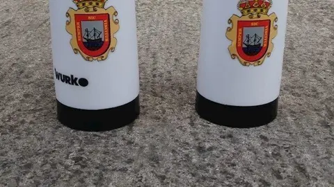 El Ayuntamiento de Astillero reparte pulverizadores entre los comercios abiertos