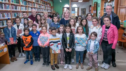 Ganadores de la anterior edici&oacute;n con la alcaldesa y concejales de Polanco