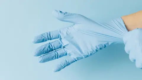 guantes-foto-freepik