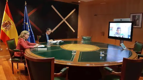 Videoconferencia de la vicepresidenta del Gobierno y ministra de Asuntos Econ&oacute;micos y Transformaci&oacute;n Digital, Nadia Calvi&ntilde;o, y el secretario de Estado de Telecomunicaciones e Infraestructuras Digitales, Roberto S&aacute;nchez, con los operadores.