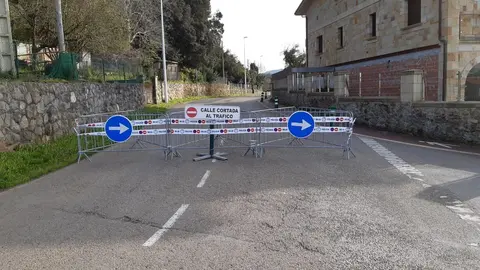 Carretera cortada en Noja