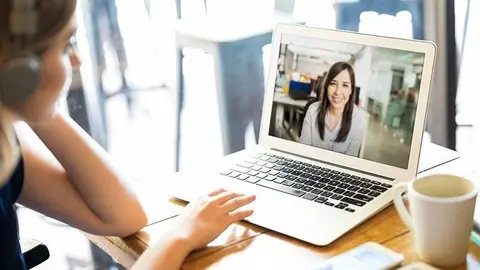 Izertis ofrece gratis la implantaci&oacute;n de sistemas de teletrabajo para pymes.