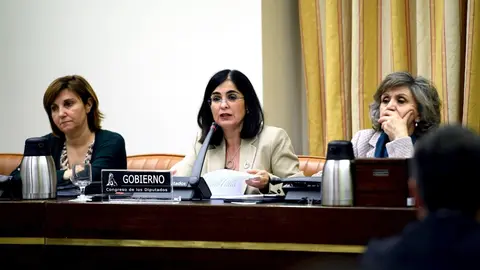 La ministra de Pol&iacute;tica Territorial y Funci&oacute;n P&uacute;blica, Carolina Darias (centro), en una foto de archivo