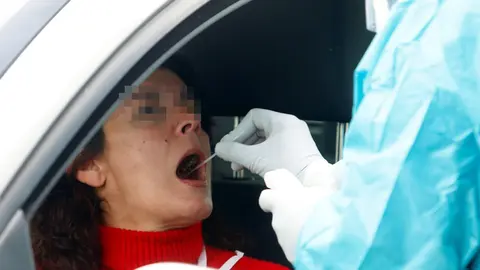 Dispositivo sanitario de la prueba test del PCR para detectar la infecci&oacute;n por coronavirus 