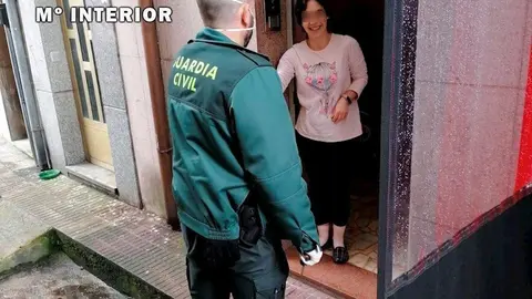 Entrega de medicamentos y material a colectivos m&aacute;s necesitados en pueblos de Espa&ntilde;a