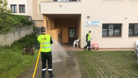 LA UME REALIZA TRABAJOS DE DESINFECCI&Oacute;N EN LA RESIDENCIA FUENTE VENTURA