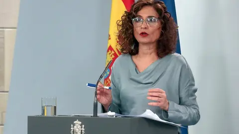 La ministra de Hacienda y portavoz del Ejecutivo, Mar&iacute;a Jes&uacute;s Montero.