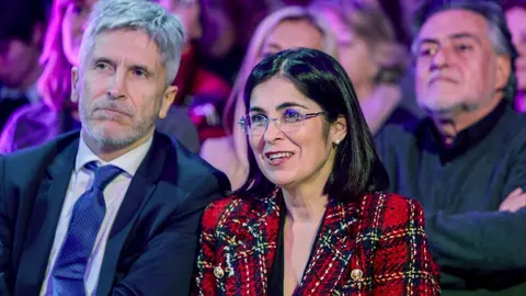 El ministro del Interior, Fernando Grande-Marlaska; y la ministra de Pol&iacute;tica Territorial y Funci&oacute;n P&uacute;blica, Carolina Darias, durante el acto del PSOE con motivo del 8 de Marzo en el espacio 'La Pr&oacute;xima Estaci&oacute;n', en Madrid (Espa&ntilde;a) a 3 de marzo de 2020.