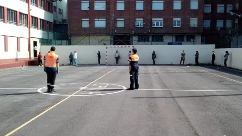 Recogida de material en los colegios