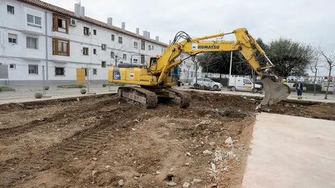 Derribo antiguo restaurante 'El Vivero' en el Barrio Pesquero