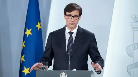 El ministro de Sanidad, Salvador Illa, durante una rueda de prensa en relaci&oacute;n al coronavirus, en Moncloa, en Madrid (Espa&ntilde;a) a 5 de abril de 2020.