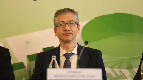 El gobernador del Banco de Espa&ntilde;a, Pablo Hern&aacute;ndez de Cos