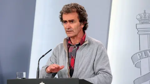 El director del Centro de Coordinaci&oacute;n de Alertas y Emergencias Sanitarias del Ministerio de Sanidad, Fernando Sim&oacute;n, interviene en la rueda de prensa convocada por el Comit&eacute; T&eacute;cnico del Covid-19 