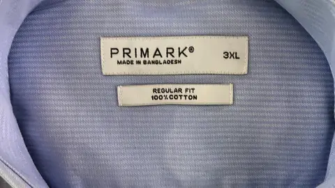 Etiqueta de una camisa de Primark en la tienda de Gran V&iacute;a
