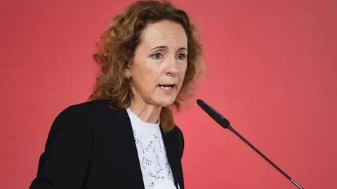Isabel Fern&aacute;ndez, senadora socialista