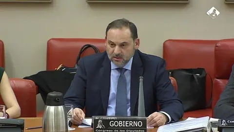El ministro de Transportes, Movilidad y Agenda Urbana, Jos&eacute; Luis &Aacute;balos, durante una reciente comparecencia en la Comisi&oacute;n de Transportes en el Congreso de los Diputados.