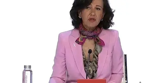 La presidenta de Banco Santander, Ana Bot&iacute;n, durante la junta general de accionistas del banco 2020, celebrada en Madrid y retransmitida telem&aacute;ticamente.