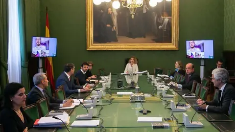 Reuni&oacute;n de la Mesa del Congreso con intervenciones telem&aacute;ticas y bajo la presidencia de Meritxell Batet