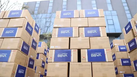 Material sanitario donado por BBVA