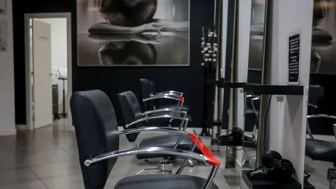Peluquer&iacute;a durante estado de alarma. Archivo