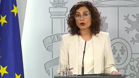 La ministra de Hacienda y portavoz del Gobierno, Mar&iacute;a Jes&uacute;s Montero, en la rueda de prensa telem&aacute;tica tras el Consejo de Ministros.
