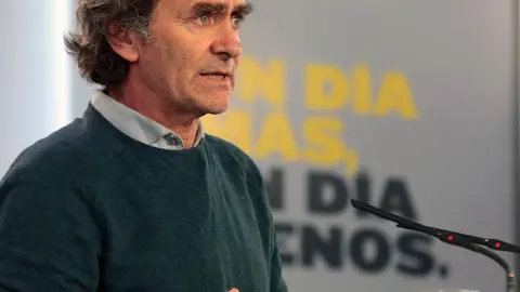 El director del Centro de Alertas y Emergencias Sanitarias, Fernando Sim&oacute;n, comparece en rueda de prensa este viernes