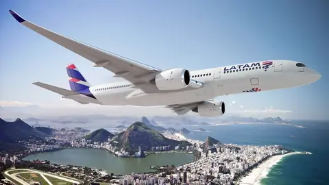 AvI&oacute;n de LATAM
