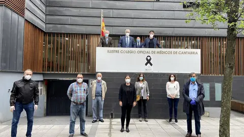 Homenaje del Colegio de M&eacute;dicos de Cantabria a los profesionales fallecidos por el Covid-19