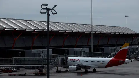 Aviones aparcados en el Aeropuerto Adolfo Su&aacute;rez Madrid Barajas  