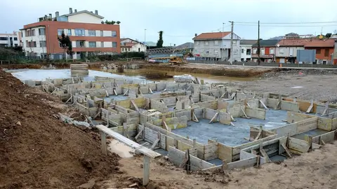 Una construcci&oacute;n en Pe&ntilde;acastillo. Archivo.