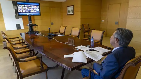 Miguel &Aacute;ngel Revilla en la conferencia de presidentes