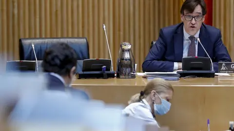 El ministro de Sanidad, Salvador Illa, comparece en la Comisi&oacute;n de Sanidad del Congreso celebrada este jueves sobre la evoluci&oacute;n de la crisis del coronavirus y las medidas de su departamento ante las distintas fases de la desescalada, en Madrid (Espa&ntilde;a),