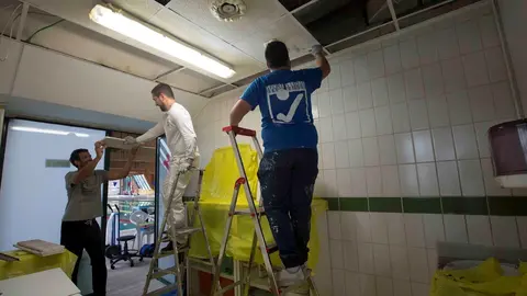 El Ayuntamiento de Camargo acomete una "actualizaci&oacute;n a fondo" de las instalaciones deportivas de Cros, que volver&aacute;n a abrir al p&uacute;blico el 1 de septiembre tras el cierre por la epidemia de coronavirus.