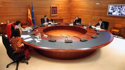 El presidente del Gobierno, Pedro S&aacute;nchez, preside el Consejo de Ministros extraordinario del viernes 22 de mayo, en Madrid