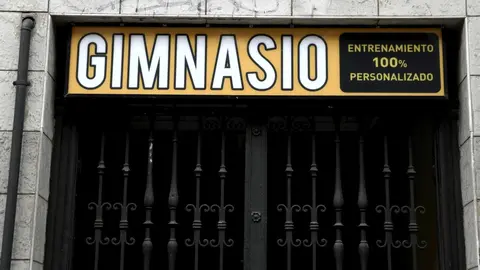 Gimnasio cerrado 
