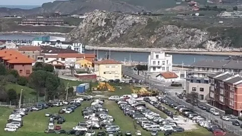 Aparcamiento disuasorio de La B&aacute;rcena en Suances
