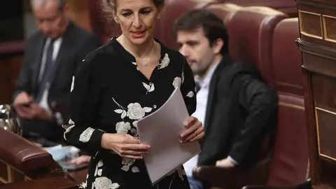La ministra de Trabajo y Econom&iacute;a Social, Yolanda D&iacute;az, interviene en el Pleno del Congreso este mi&eacute;rcoles