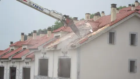 Derribo casas ilegales. Sentencias derribo y demolici&oacute;n de viviendas Cantabria
