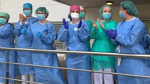 Profesionales sanitarios de Cantabria agradecen las muestras de apoyo de la ciudadan&iacute;a