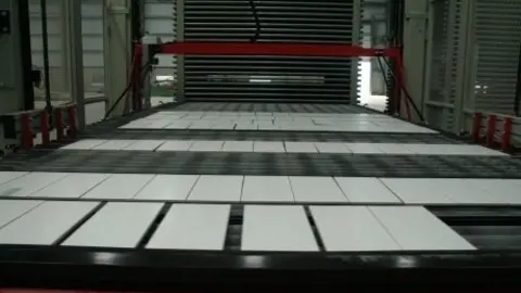 Producci&oacute;n de azulejos y baldosas cer&aacute;micas