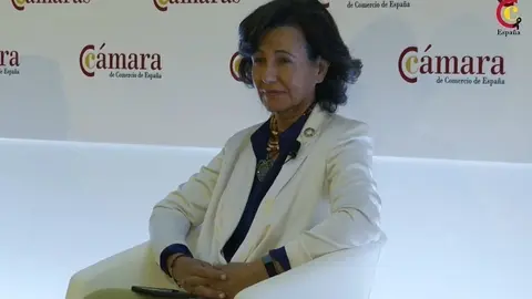 La presidenta del Banco Santander, Ana Bot&iacute;n, durante el Pleno Extraordinario de la C&aacute;mara de Espa&ntilde;a celebrado el 1 de junio.